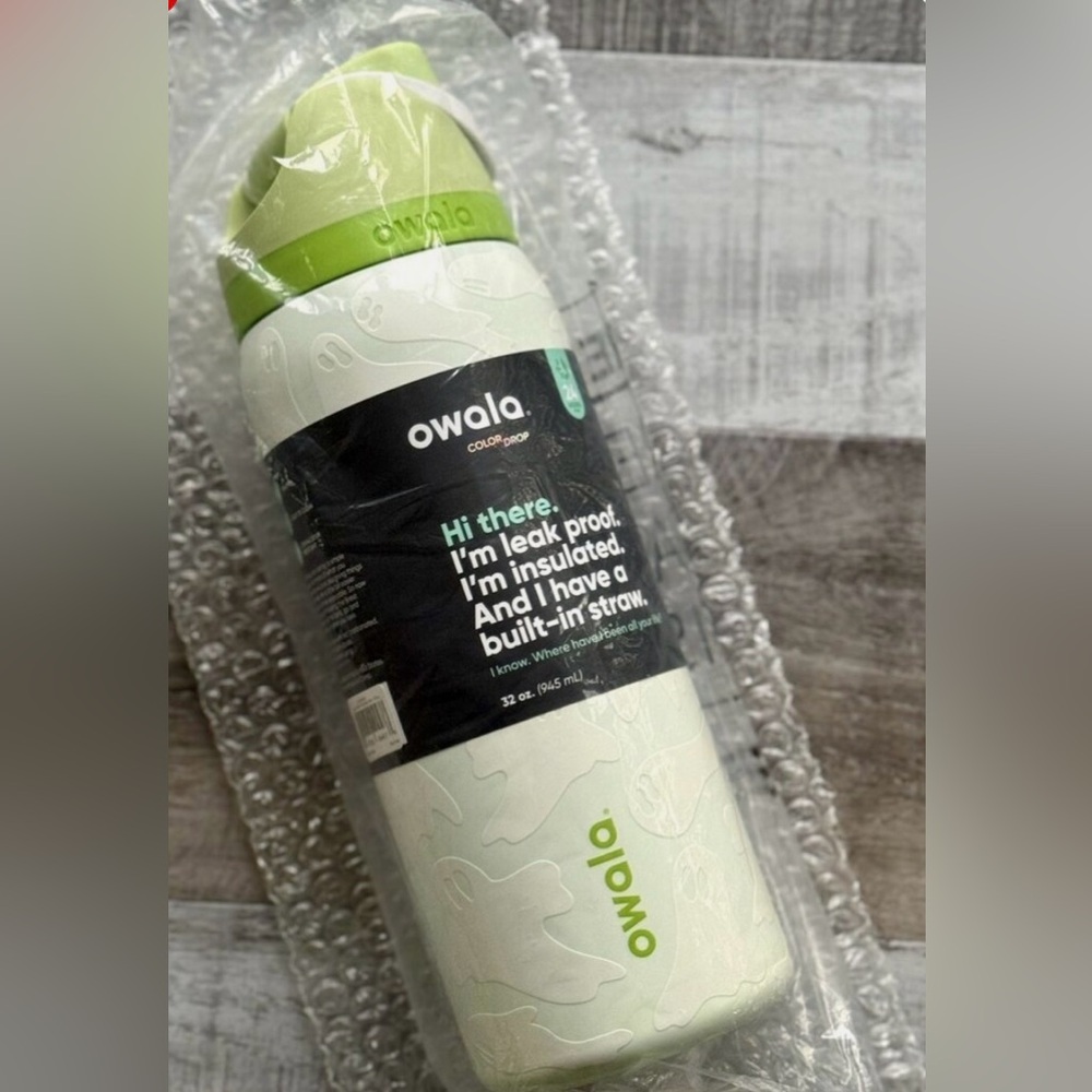 Owala Boo- Ya glow in the dark bottle